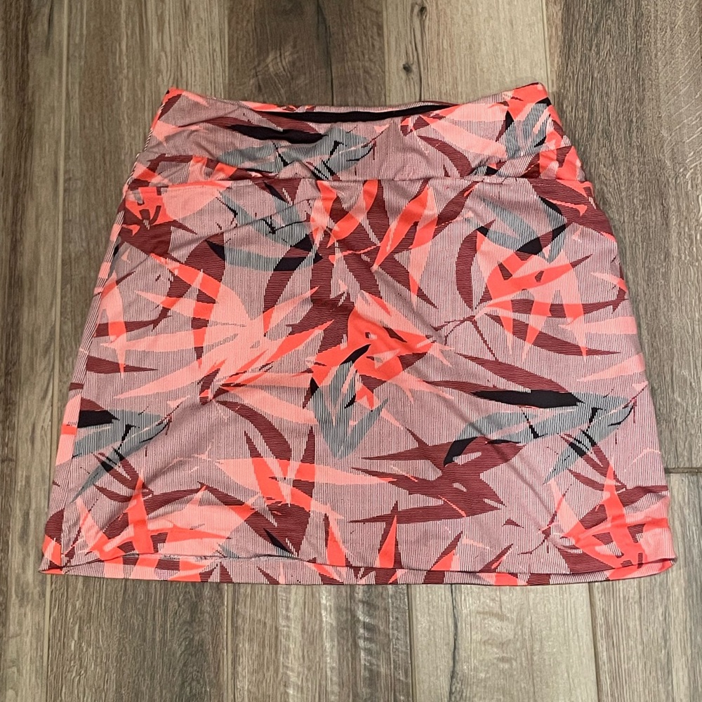 TAIL Skort size Small BA3 Golf Leisure